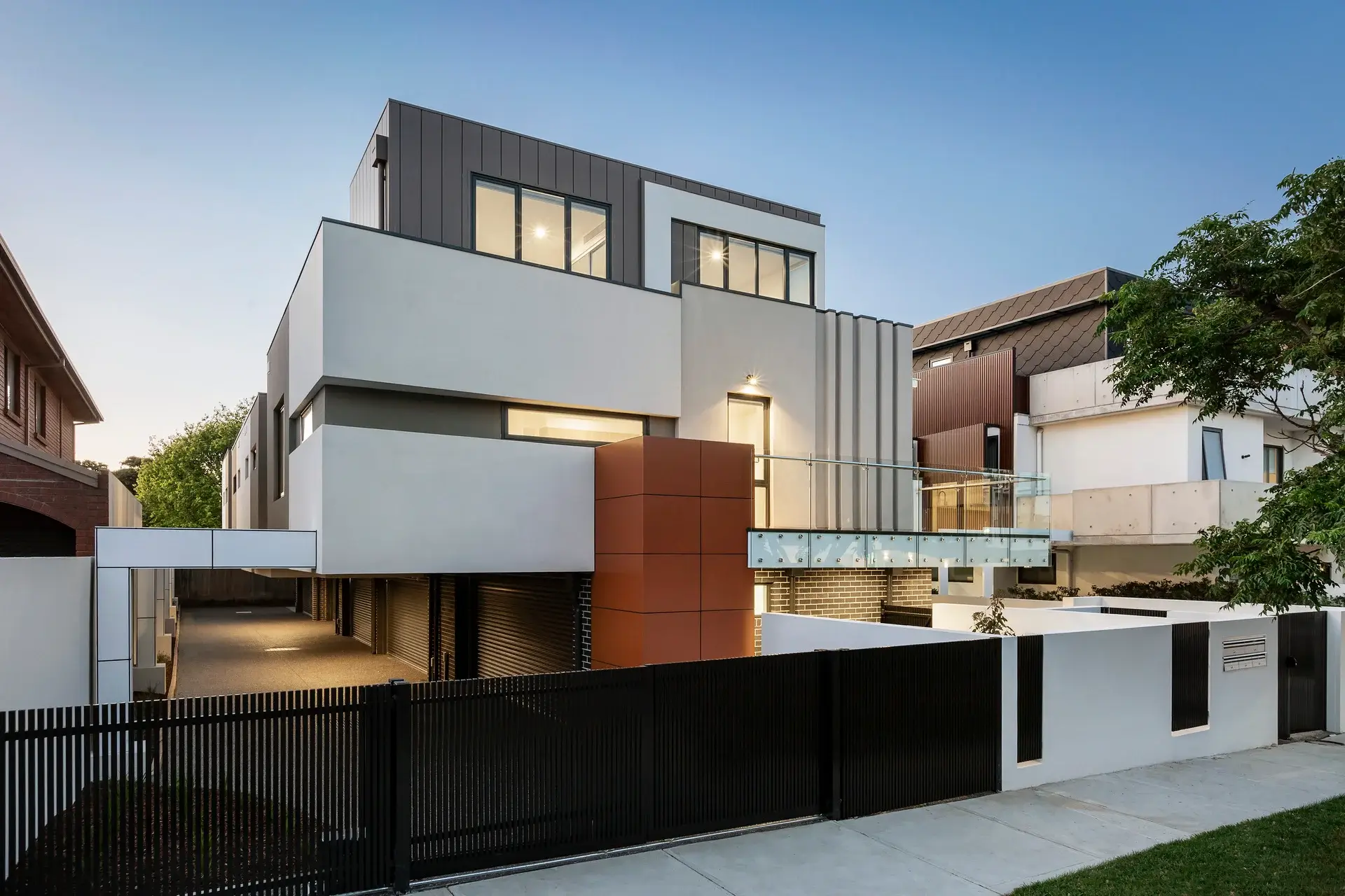 modern-house-facade-2021-08-27-19-27-44-utc1-1